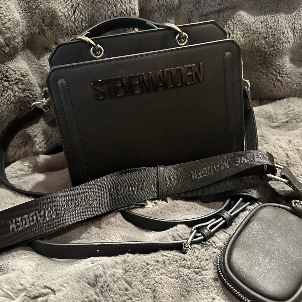Steve Madden Black Bevelyn Purse